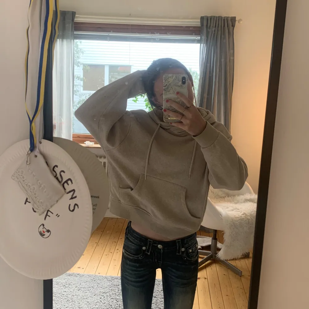 Bra skick, hör av dig för fler bilder!. Hupparit & Collegepaidat.