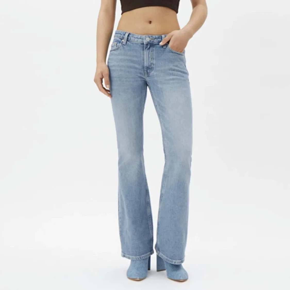 Milla Low bootcut jeans weekday - 90