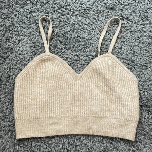 Stickat linne - Stickat linne från h&m som inte kommer till användning