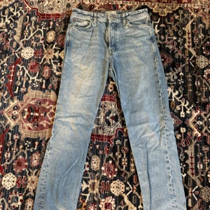 Jack & Jones jeans ljus blå loose chris - Nyskick aldrig använda. Skicka vid frågor. Mvh Alex