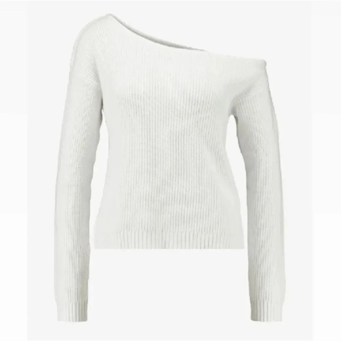 One shoulder stickad tröja 