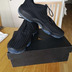 Air Jordan Future Low - Helt nya, säljs på grund av fel storlek. Ny pris:4500.
