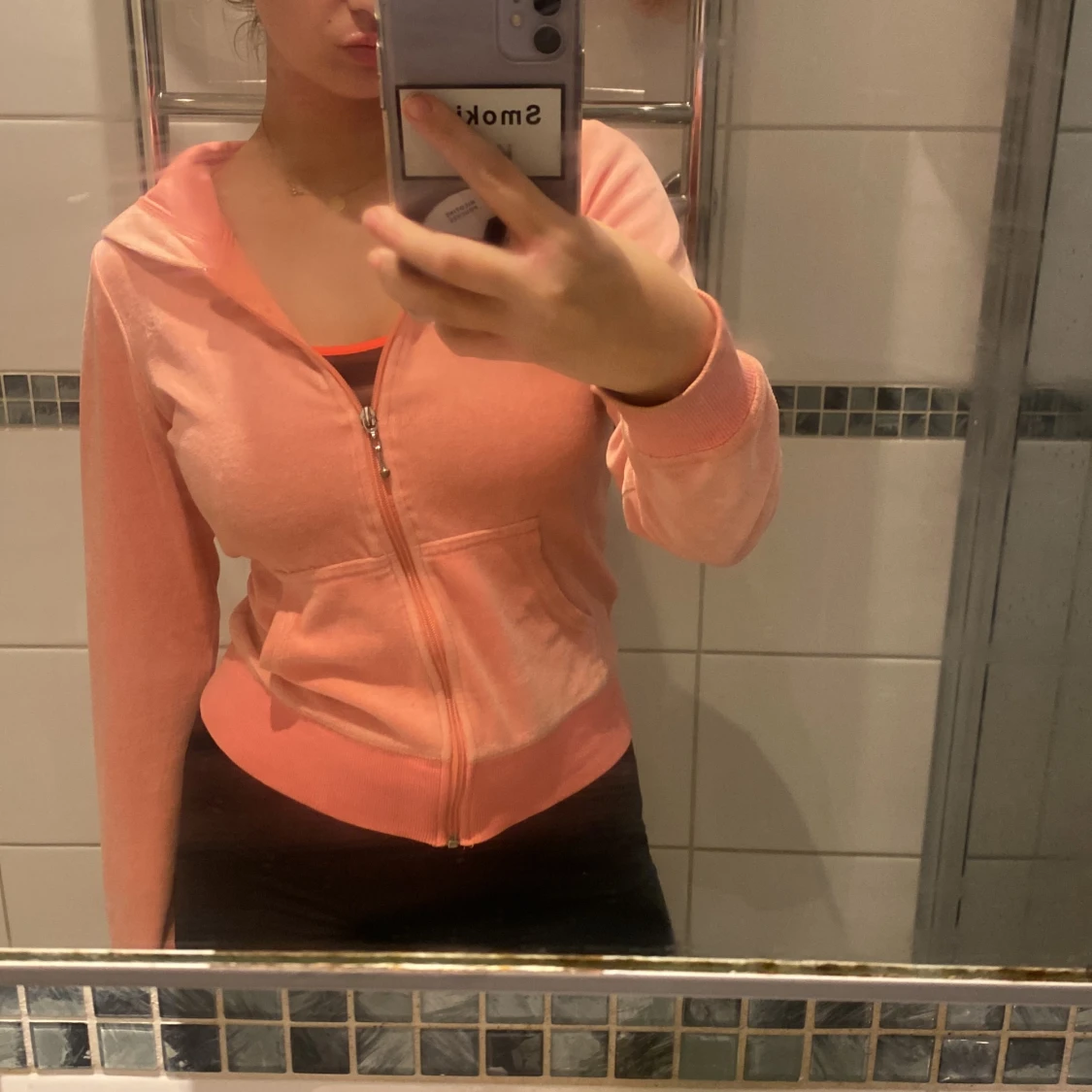 Ljus rosa glittrig kofta