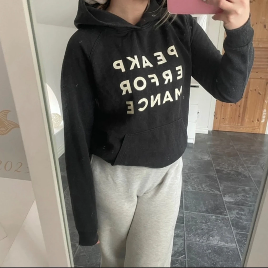 Svart hoodie från Peak Performance - 90