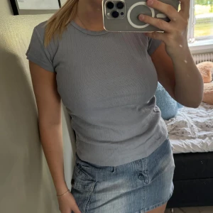 Brandy topp - Säljer min Brandy topp i blå, one size 