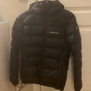 Peak performance jacka - Använd men fint skick