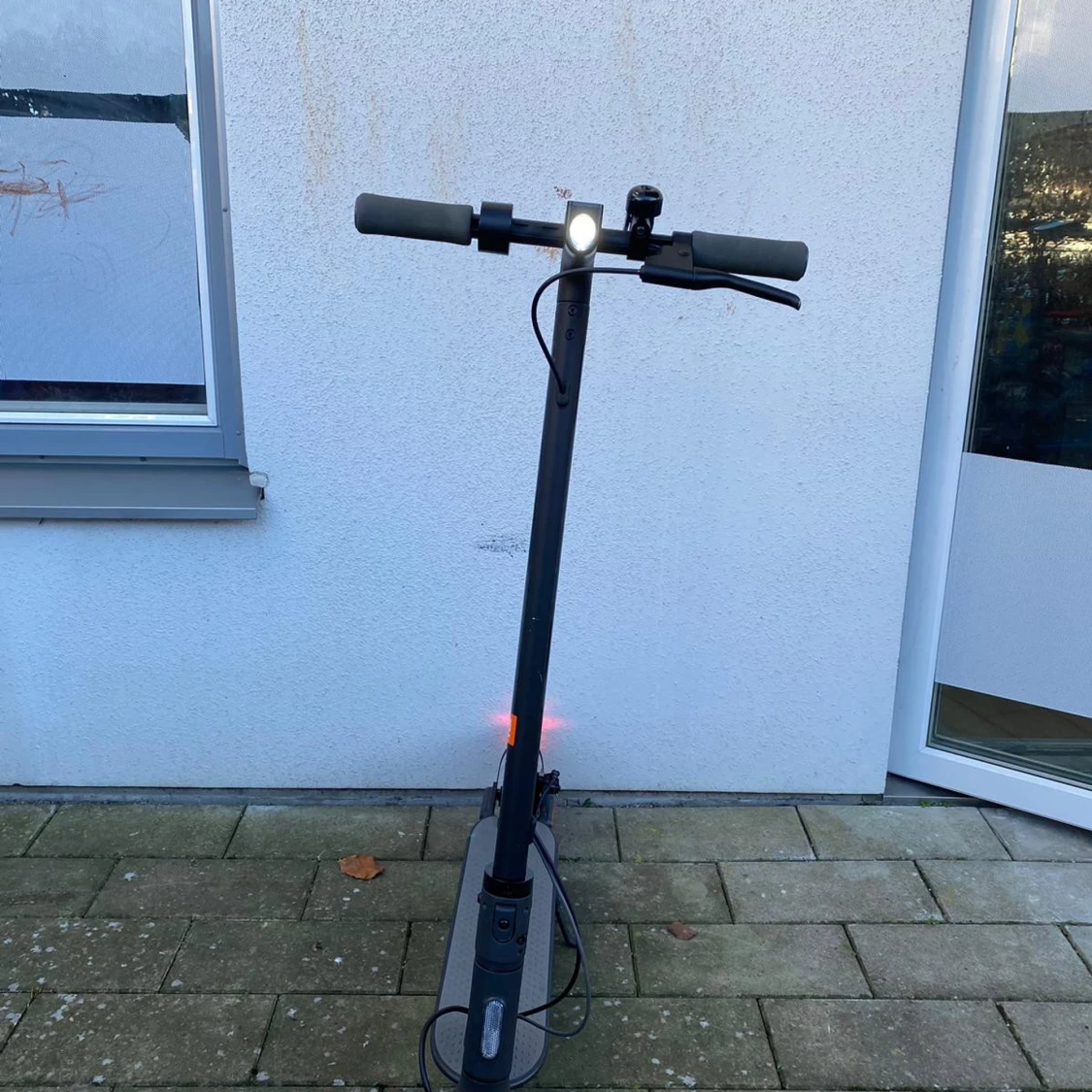 Elscooter till salu – Maxhastighet 20 km/h, punktering på framdäcket, utkörning till Malmö - 90