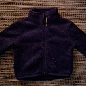 On the peak fleece jacka 62 - Superfin fleece jacka I storlek 62 från On The Peak 