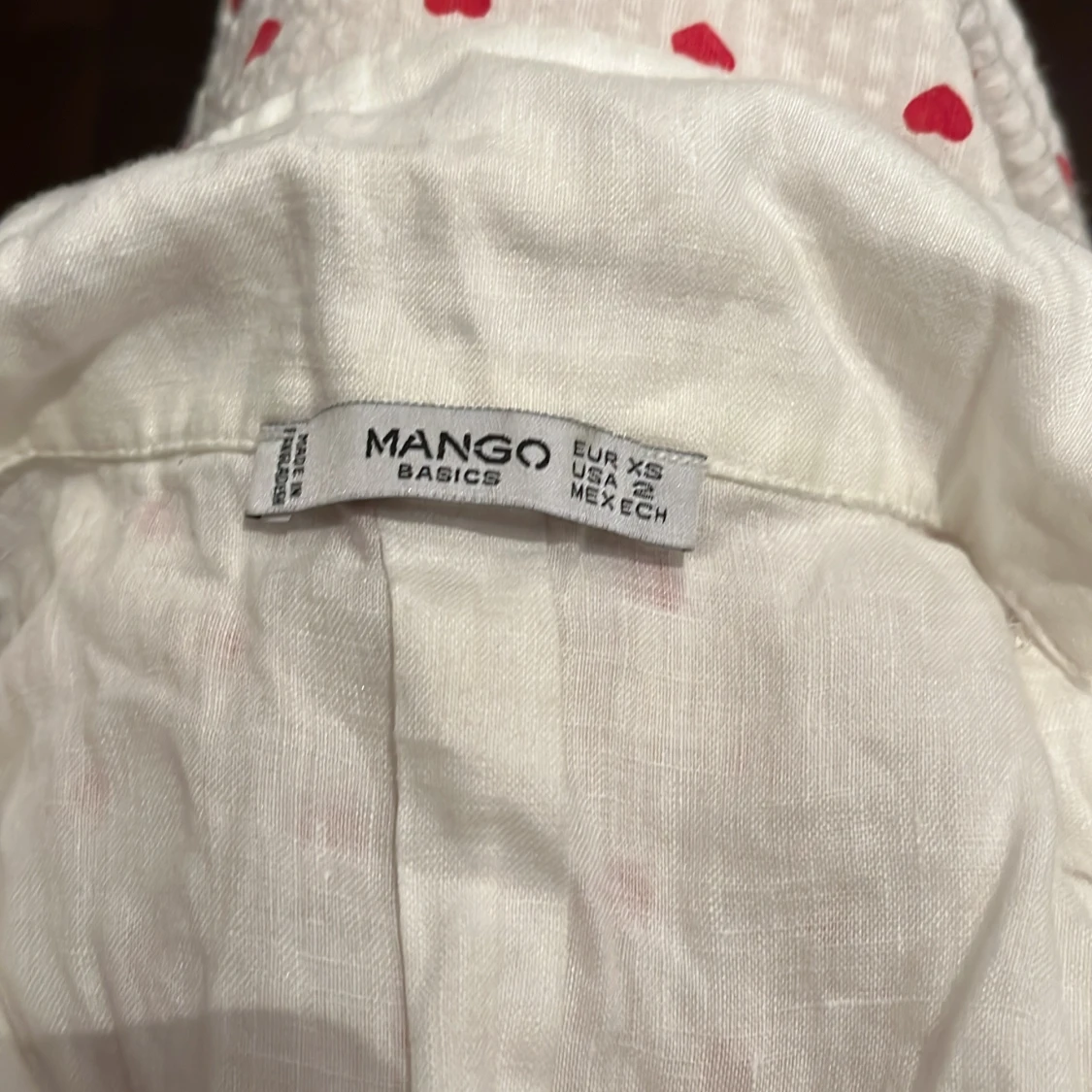 Vit ärmlös blus från Mango - 91