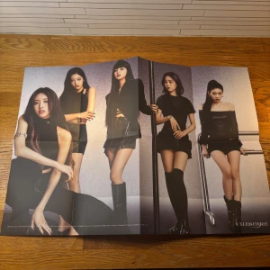 Itzy Cheshire poster  - Från Cheshire album