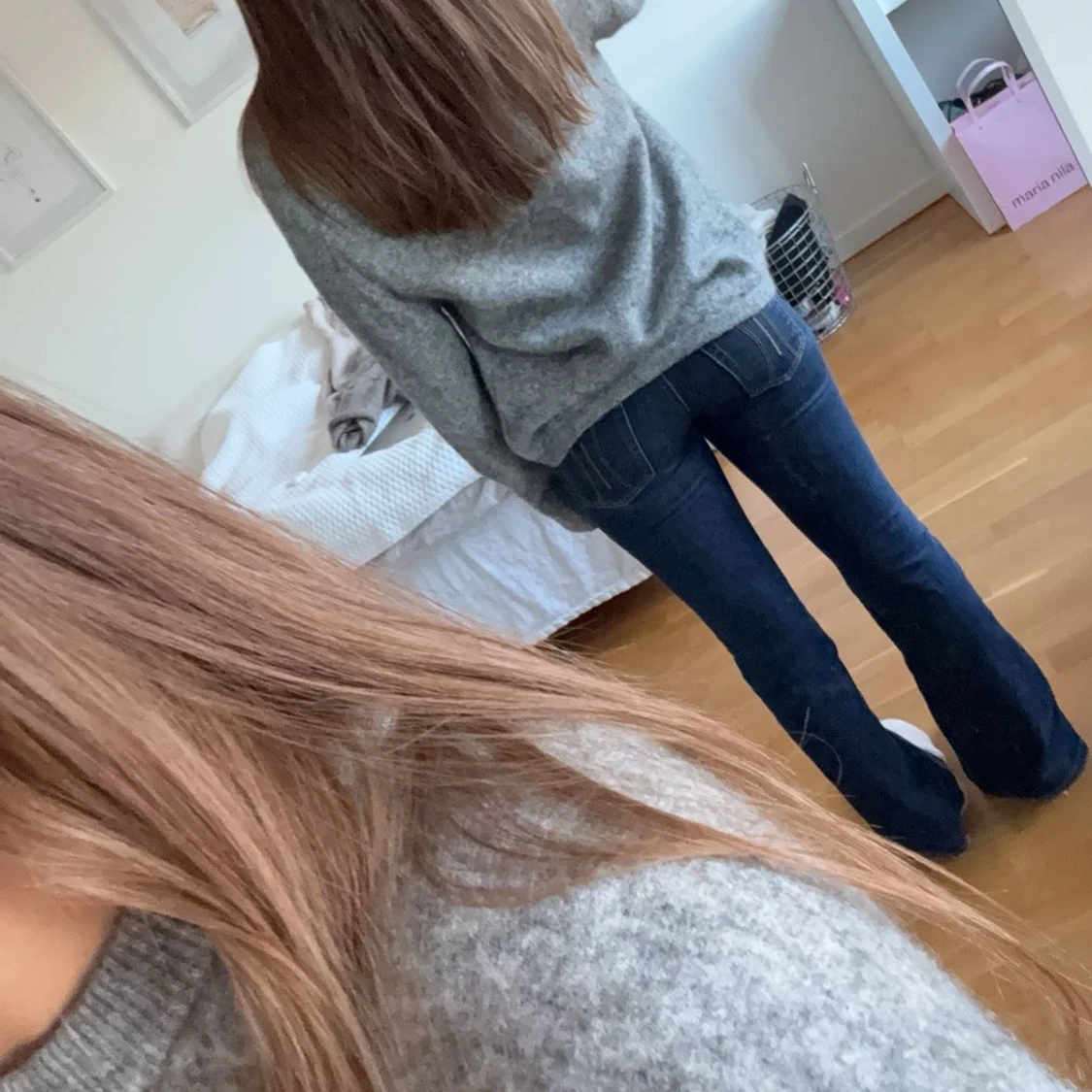 Grå stickad tröja - 1