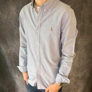 RALPH LAUREN SKJORTA - Ralph Lauren Skjorta - Storlek M slim fit - Nypris ca 1800kr - Deluxecloset 