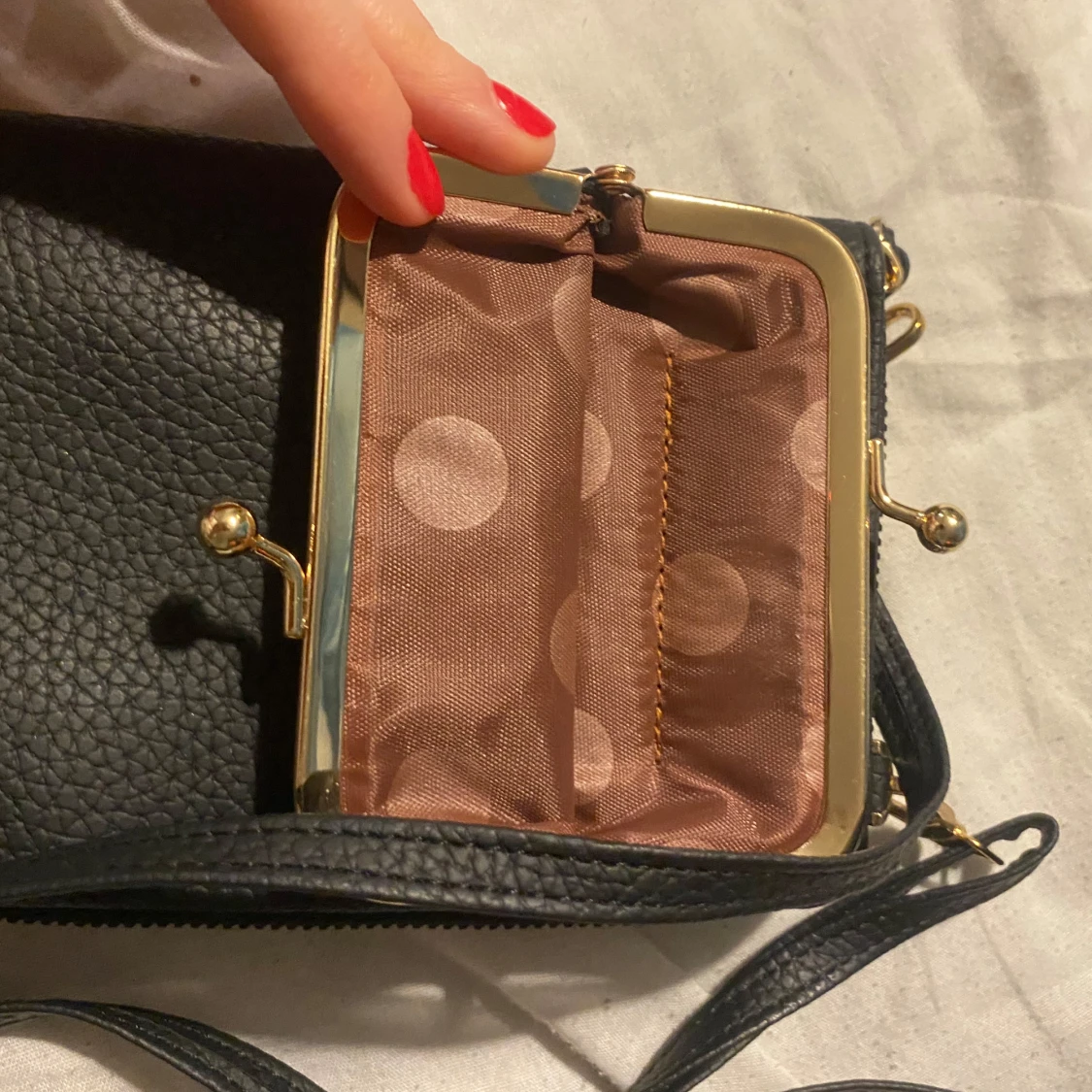 Svart axelväska från Carhartt - 90