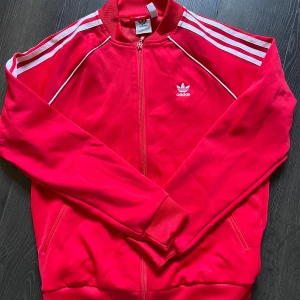 Adidas wct  - Adidas wct tröja i fint skick! Använd max 5 gånger