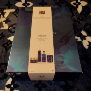 The Ritual of Serendipity box - limited edition - sällsynt - - Säljer ett lyxig presentbox från Rituals! The Ritual of Serendipity - limited edition - slutsåld, finns ej att få tag på längre. Väldigt sällsynt! 