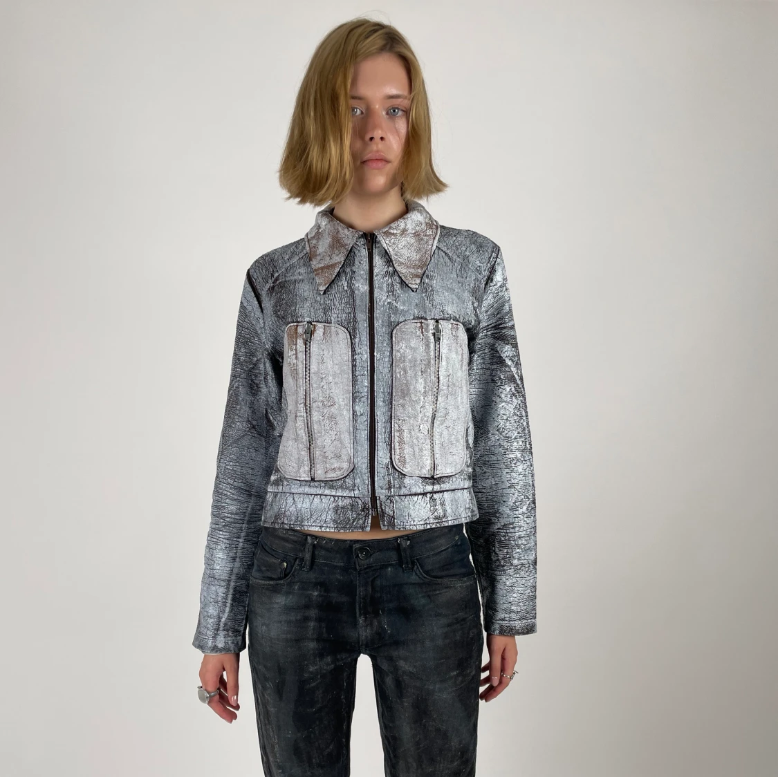 Cropped painted jacket - 2