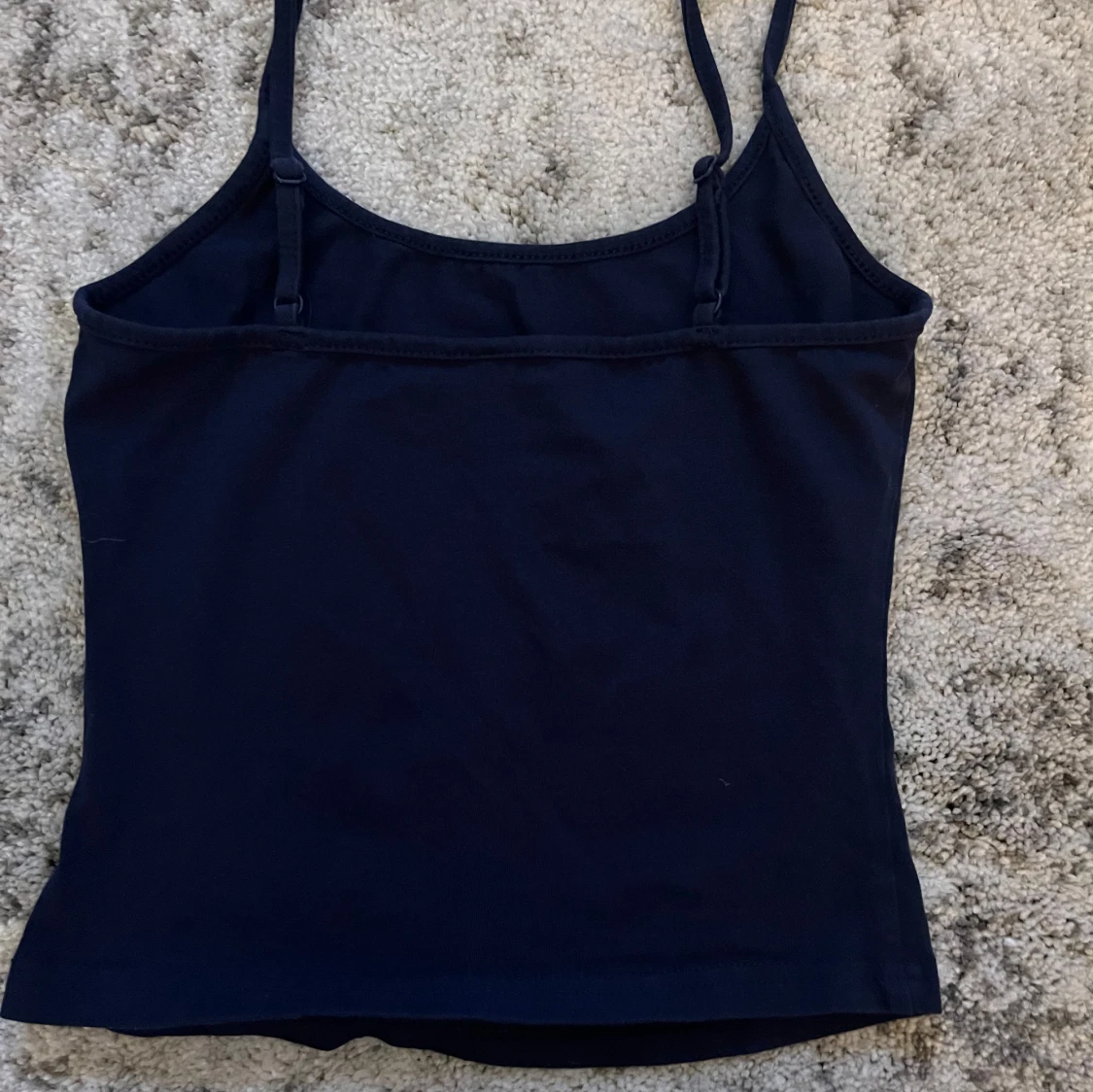 Mörkblått linne - 90