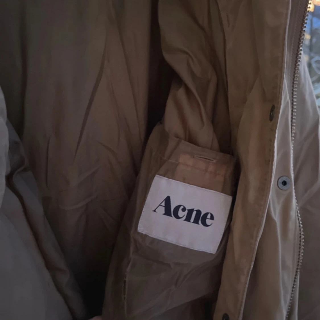 Beige parkajacka från Acne - 2