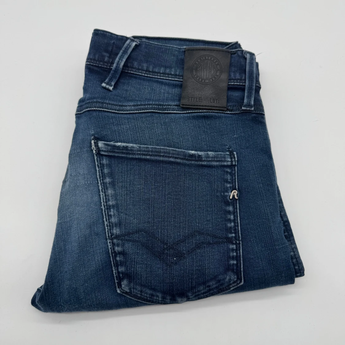 REPLAY ANBASS HYPERFLEX JEANS 
