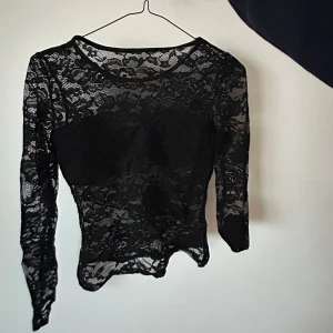 Spets topp - Snygg fest topp 