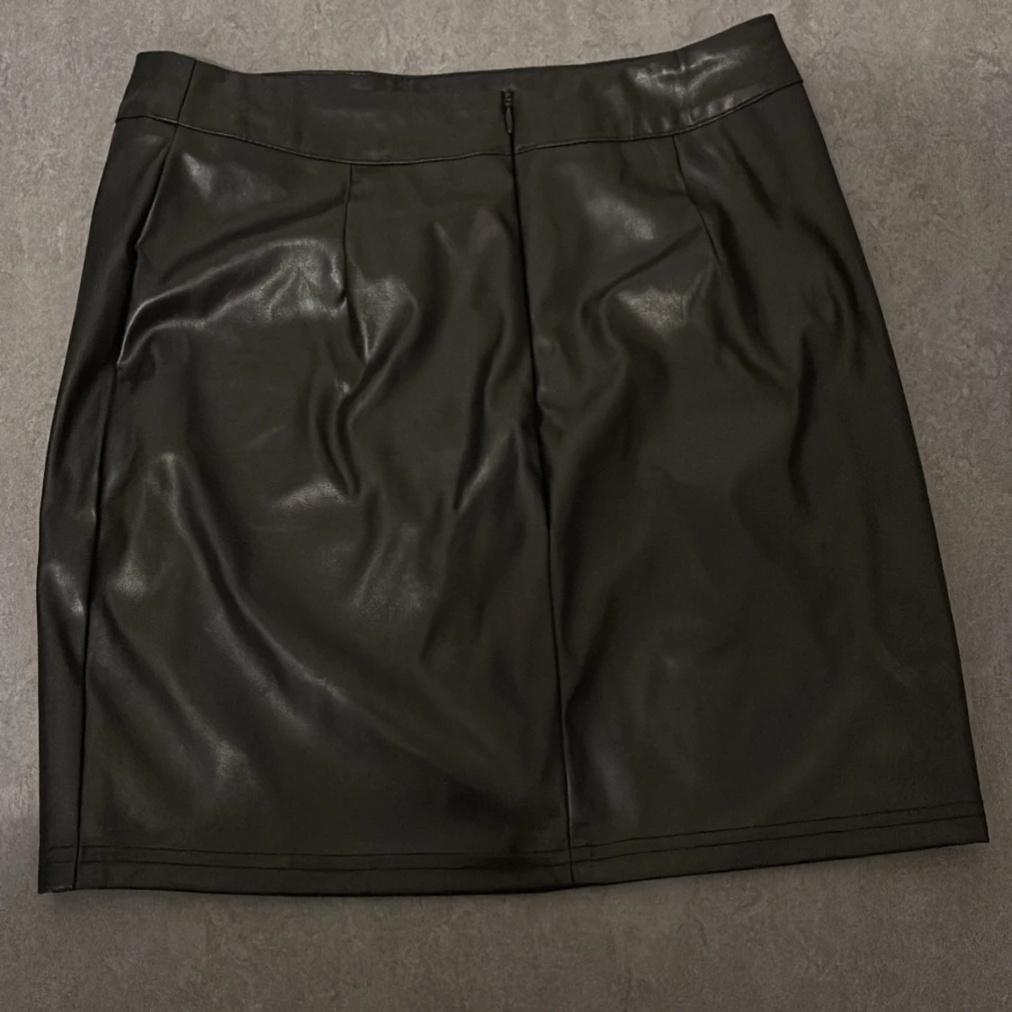 Svart kjol från Shein - 1