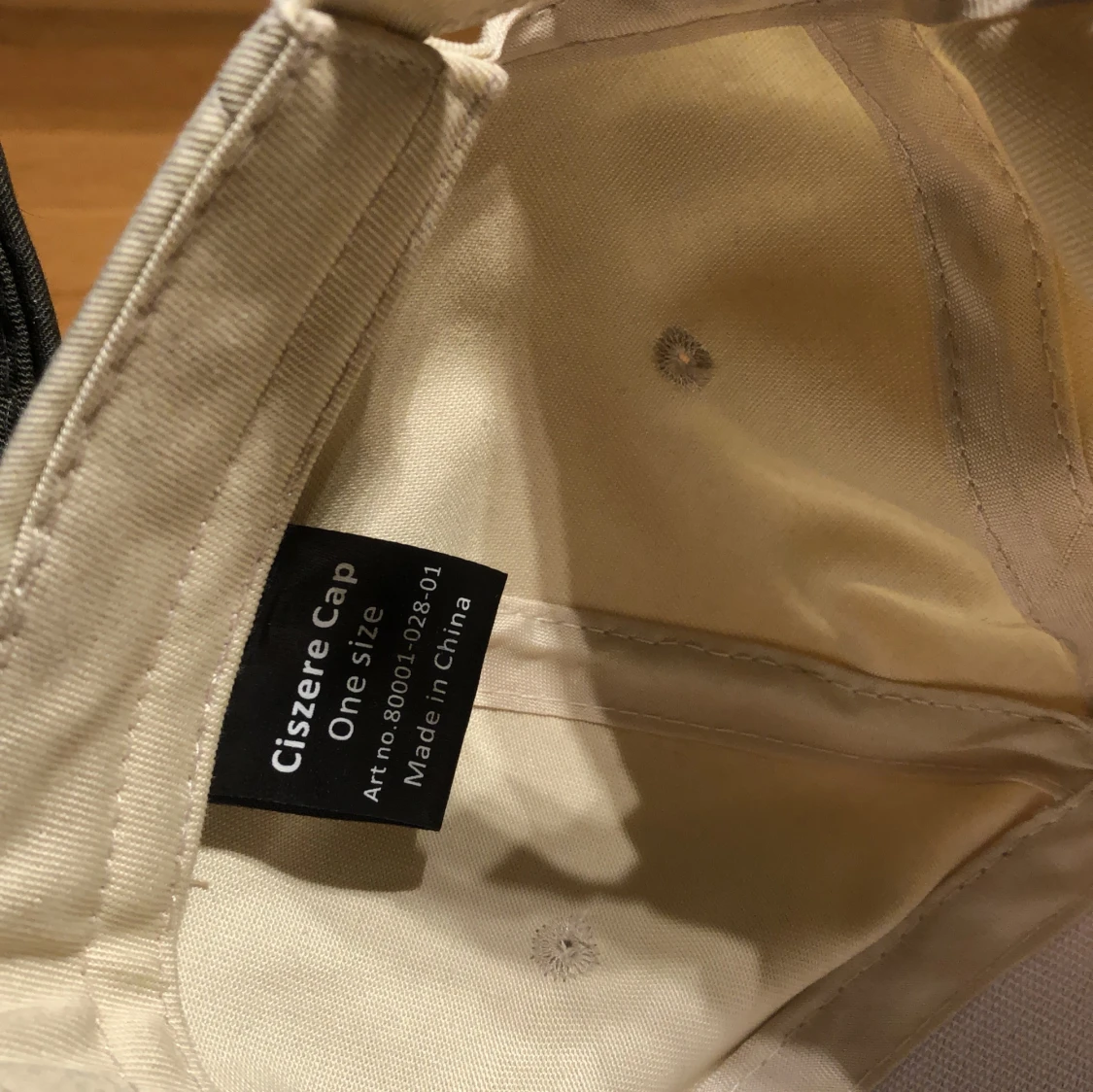 Ciszere kepsar i grön och beige - 2