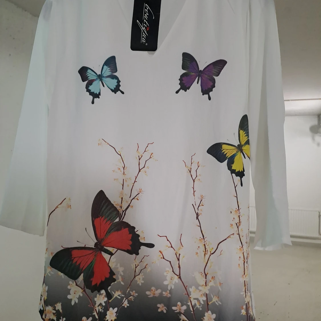  Damblus  satin / polyester  Storlek  40-42  - 1