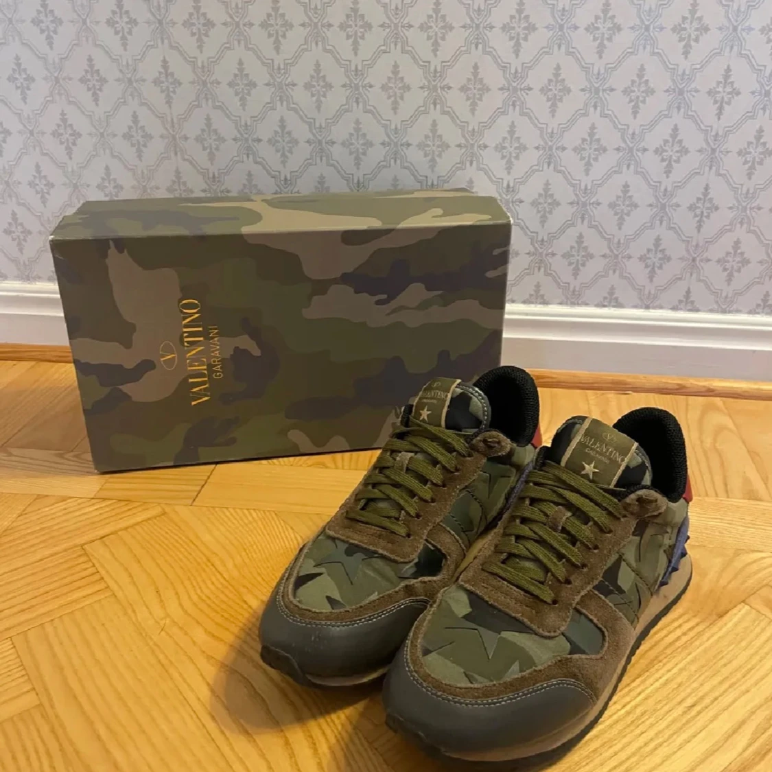 Valentino rockrunners 
