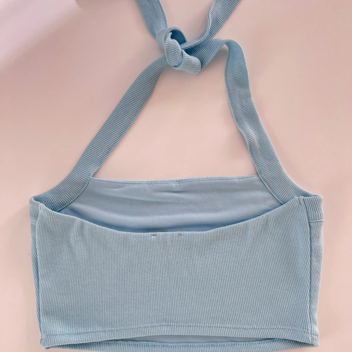 Ribbad blå crop top/halterneck - 92