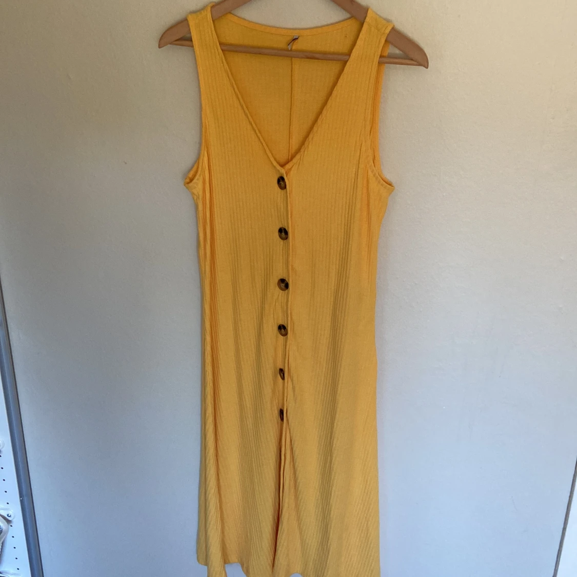 Gul klänning 
