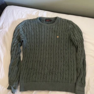 Morris tröja  - Säljer nu min Morris tröja, skick 8/10 inga defekter 