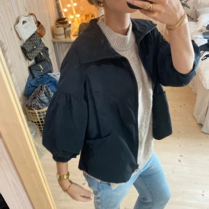 Jacka - Trekvartsärmad kappa💕💕såå fin!!