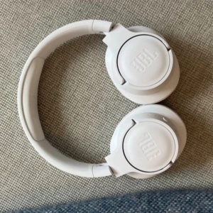 JBL hörlurar - Nyskick, dessvärre finns förpackning inte kvar 🎧🫧🧋