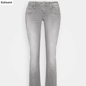 Lbt jeans - Ett par Lbt jeans som knappt är använda pga att de har blivit förstora🤍 så väldigt bra skick!