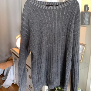 Jeanne Pierre Tröja 100% bomull - Storlek L, jättefint skick förutom den lilla skavda kanten i nacken