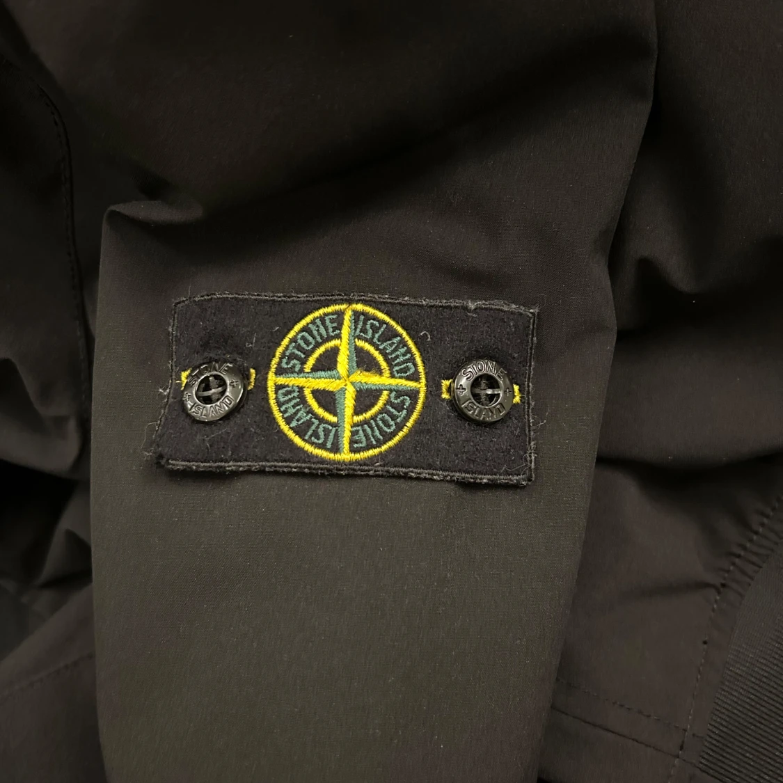 Svart jacka från Stone Island - 92