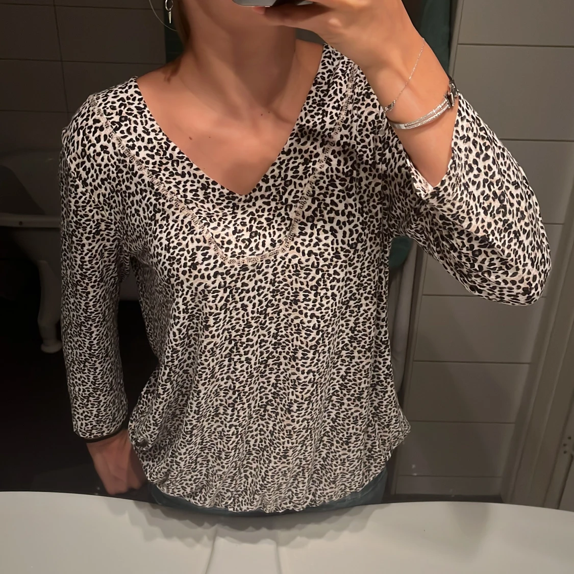 Leopard tröja trekvarsärmad