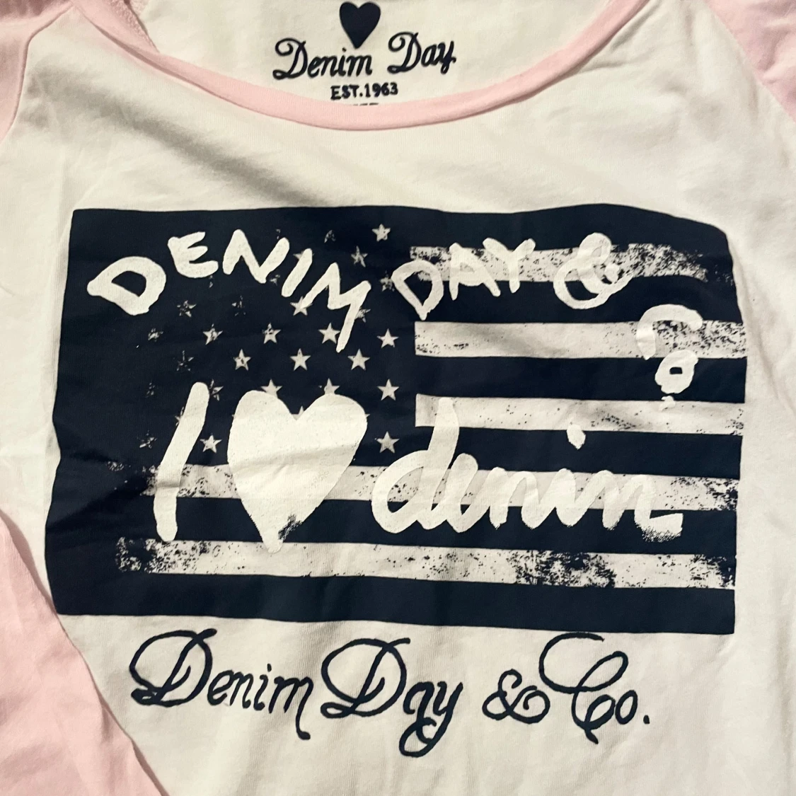 Vit och rosa långärmad tröja från Denim Day - 2