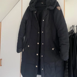 Ridkappa - Säljer denna snygga HKM ridkappa 