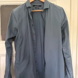 Tiger of Sweden skjorta  - Säljer min knappt använda Tiger of Sweden skjorta! 