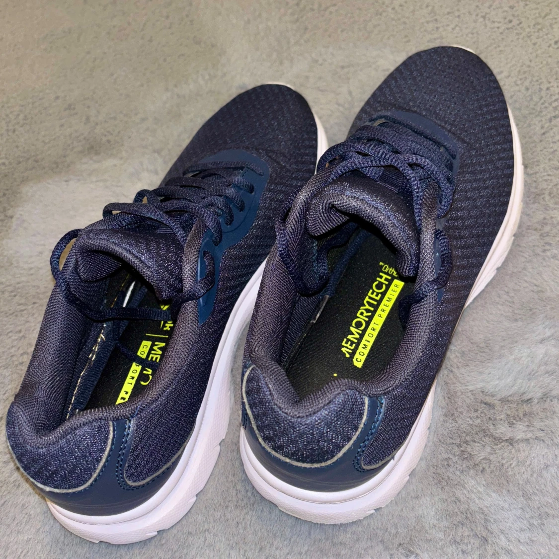 Reebok Navy Memorytech Sneakers /Sports  - 1