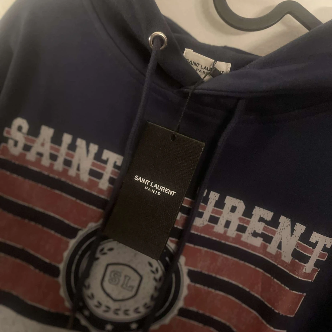 Mörkblå hoodie från Saint Laurent - 3