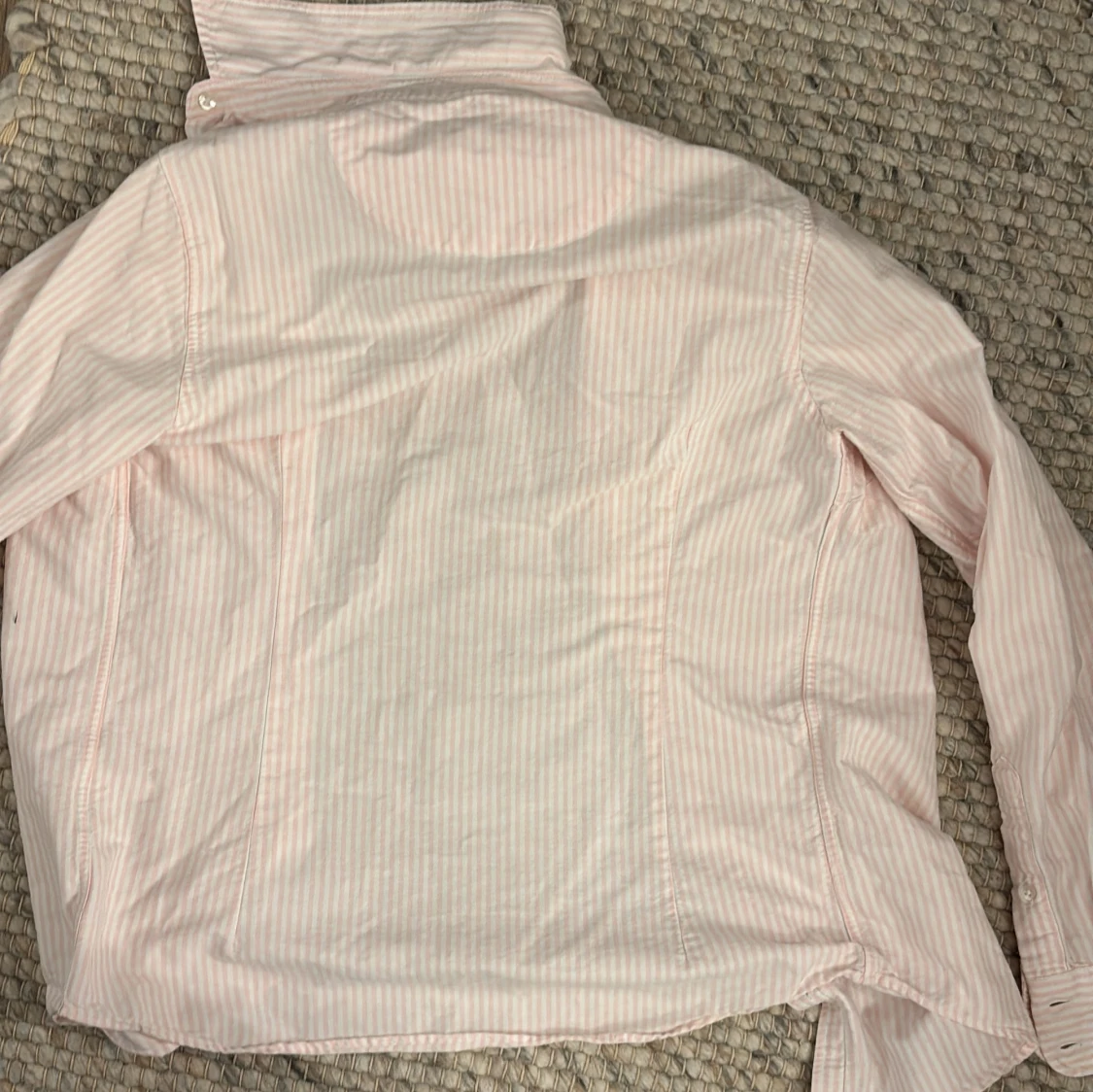 Rosa och vit randig skjorta från Boomerang - 1