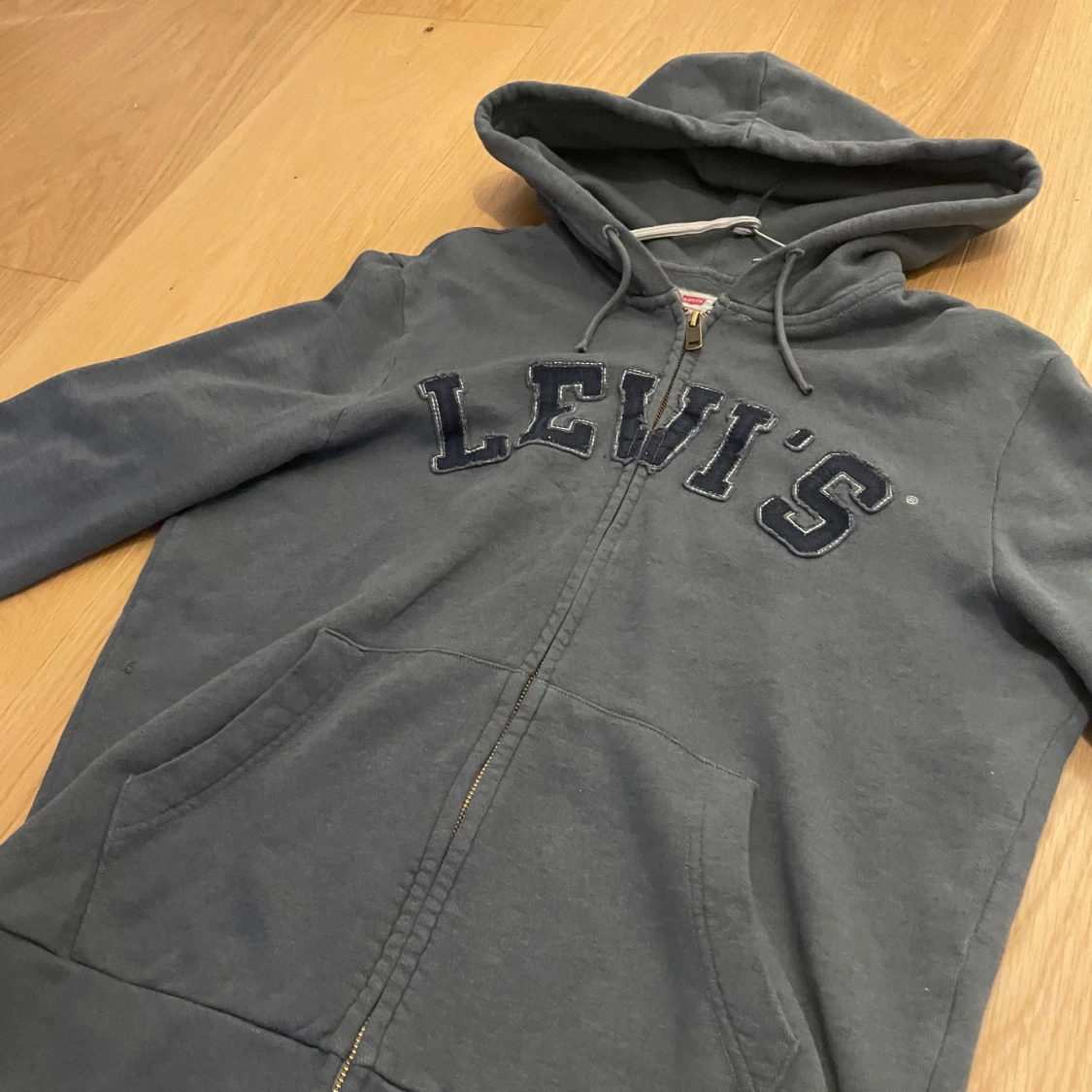 Vintage Levi’s hoodie - 1