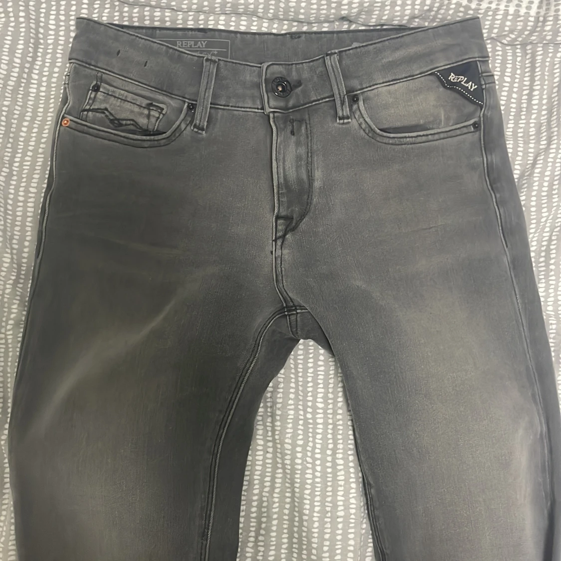 Grå jeans från Replay - 2