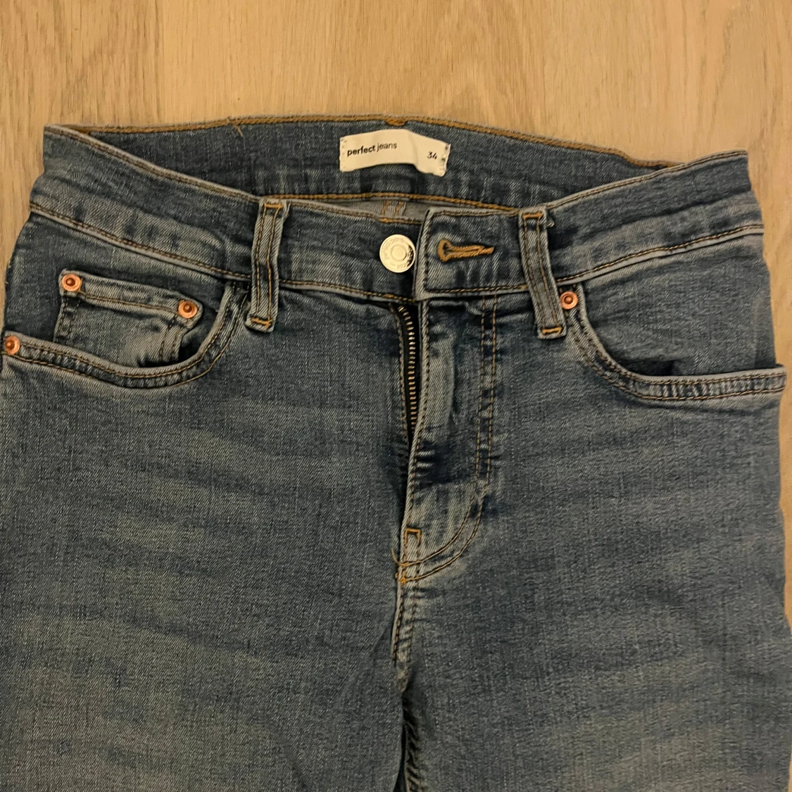 Blå bootcut jeans   - 2