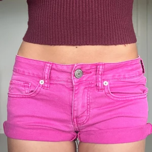 Jeans - Midjemått: 36cm rakt över 💕