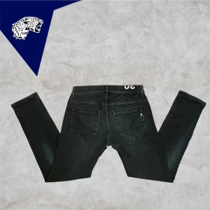 DONDUP GEORGE  - Feta Dondup George | Skick: 8/10 | Strl 32 | Hör av dig om du undrar någonting!