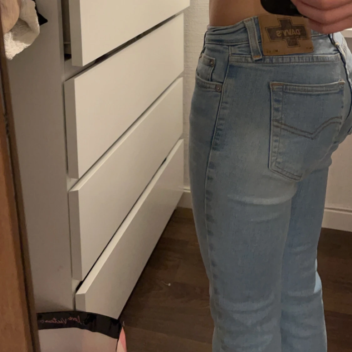 Ljusblå lågmidjade bootcut jeans från Davy's - 1