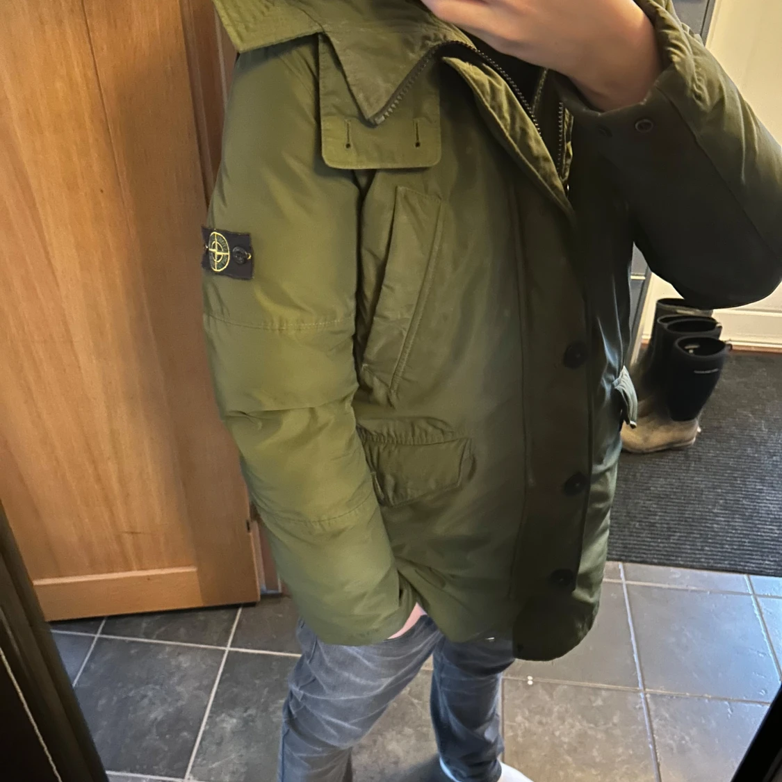 Grön vinterjacka från Stone Island - 4